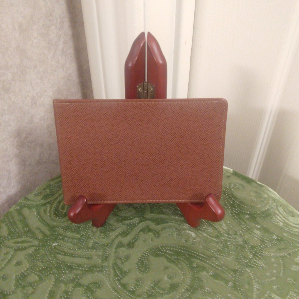 Louis Vuitton Taiga ID Card Holder